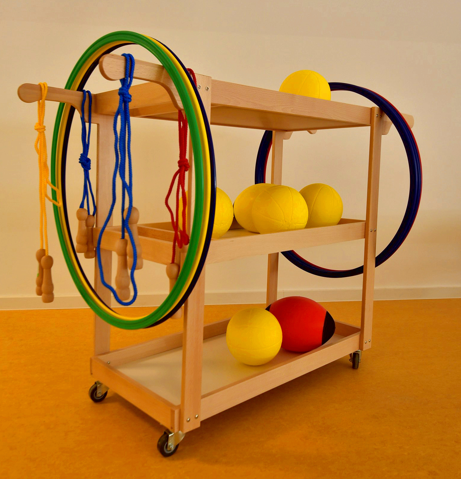 Psychomotor wooden trolley - Image 4