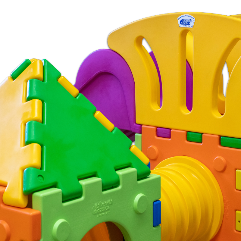 Cubic toy model m2000 - modular play set with 1 large slide, 1 small slide-stair, playhouses, and cubes - Image 4