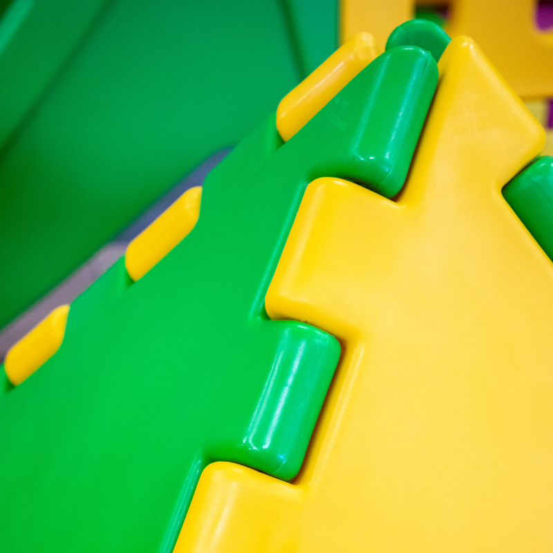 Cubic toy model f - modular playset with 1 step-slide, 1 cubotto and 1 playhouse. - Image 2