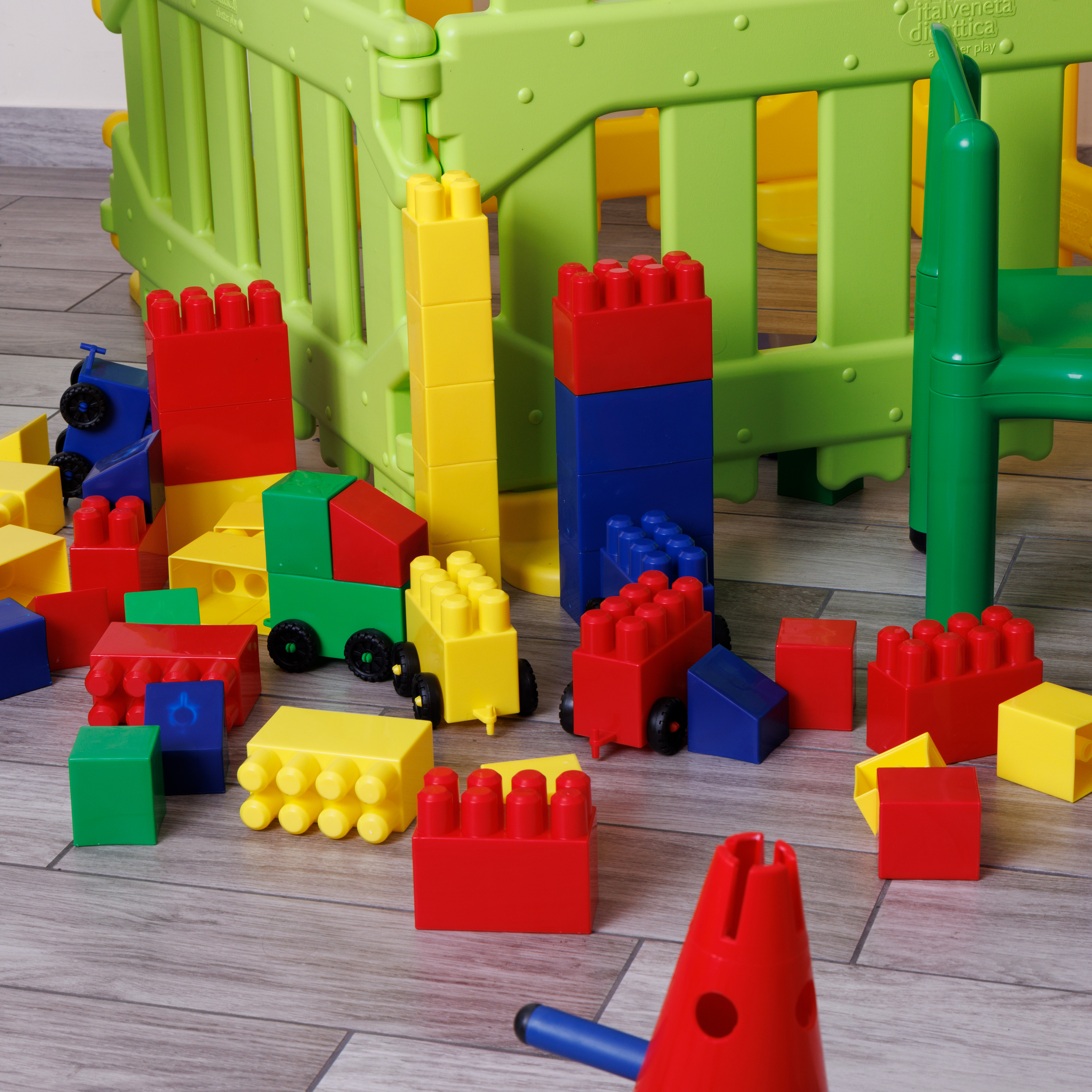 Set of 30 colorful interlocking building blocks - Image 7
