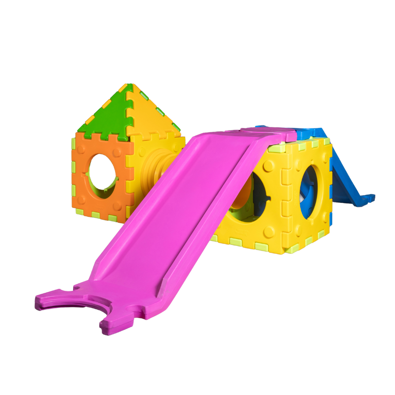 Cubic toy model f - modular playset with 1 step-slide, 1 cubotto and 1 playhouse.