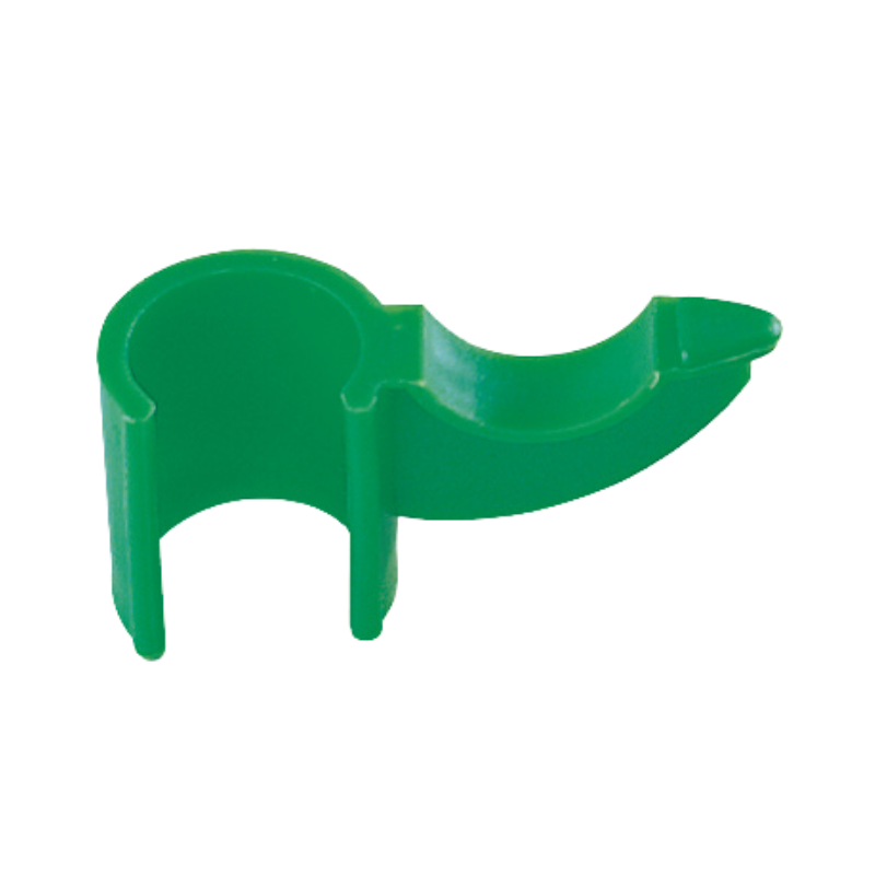 Support clip for pole